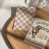 Invitation d'anniversaire de dinosaure rose