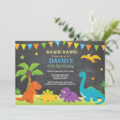 Invitation d'anniversaire de dinosaure sur tableau (Debout devant)