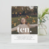 Invitation d'anniversaire de dix photos (Debout devant)