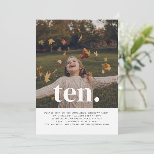 Invitation d'anniversaire de dix photos (Debout devant)