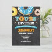 Invitation d'anniversaire de Donut (Debout devant)