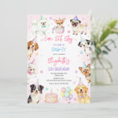 Invitation d'anniversaire de fête de chiot de chie (Debout devant)