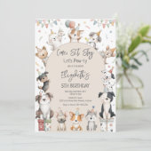 Invitation d'anniversaire de fête de chiot de chie (Debout devant)