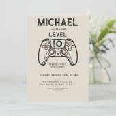 Invitation d'anniversaire de fête de jeu vidéo niv (Debout devant)