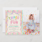 Invitation d'anniversaire de fille trois fois plus (Devant)