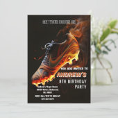 Invitation d'anniversaire de football personnalisé (Debout devant)