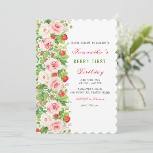 Invitation d'anniversaire de fraise (Debout devant)