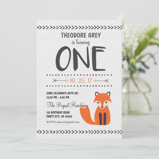 Invitation d'anniversaire de garçon de Fox Chevron (Debout devant)