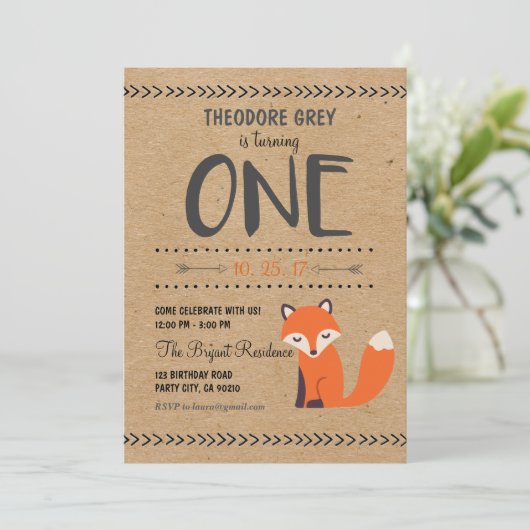 Invitation d'anniversaire de garçon de Fox Chevron (Debout devant)