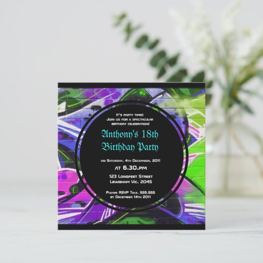 Invitation d'anniversaire de graffiti (Debout devant)