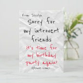 Invitation d'anniversaire de Introvert - Drôle Inv (Debout devant)