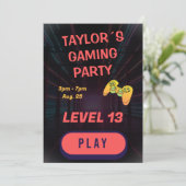 Invitation d'anniversaire de jeu Gamer Boy (Debout devant)