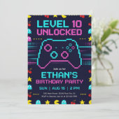 Invitation d'anniversaire de joueur Fête de jeu v (Debout devant)