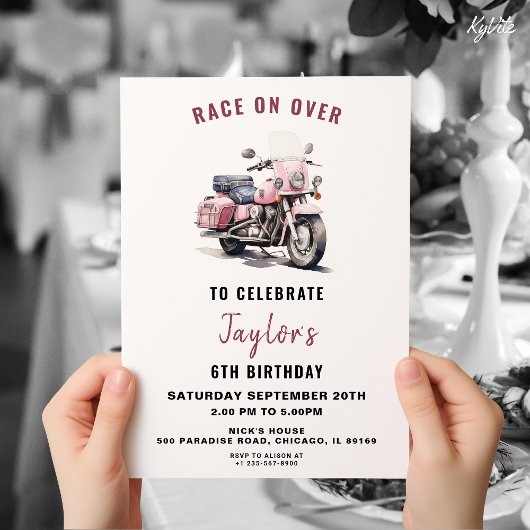Invitation d'anniversaire de la moto rose pour fil