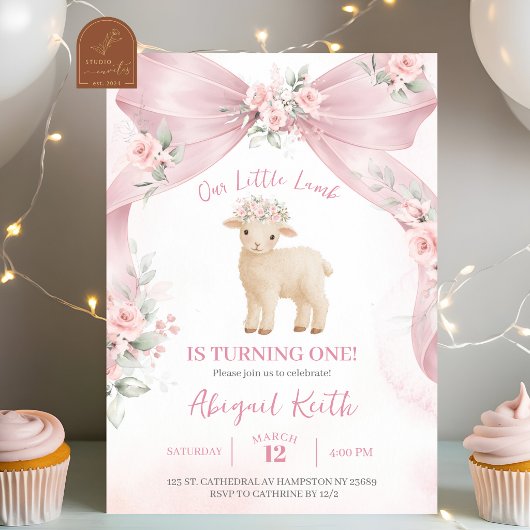 Invitation d'anniversaire de l'agneau coquette ave