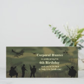 Invitation d'anniversaire de l'armée du garçon (Debout devant)