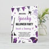 Invitation d'anniversaire de l'Halloween violet (Debout devant)