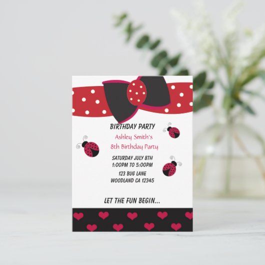 Invitation d'anniversaire de Little Ladybug (Debout devant)