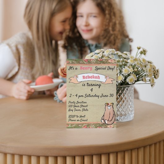 Invitation d'anniversaire de l'ours floral