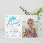 Invitation d'anniversaire de narval sous la mer (Debout devant)