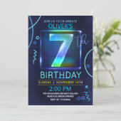 Invitation d'anniversaire de Neon (Debout devant)