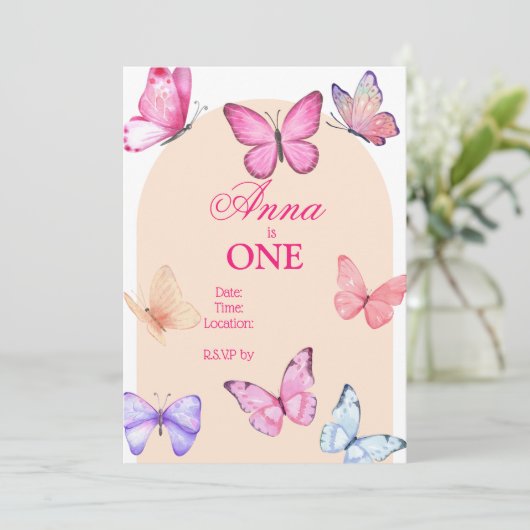 Invitation d'anniversaire de papillon (Debout devant)
