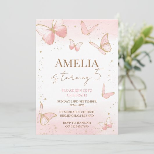 Invitation d'anniversaire de papillon (Debout devant)