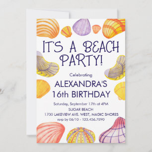Invitation d'anniversaire de plage avec des coquil