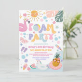 Invitation d'anniversaire de plage d'été fête de m (Debout devant)