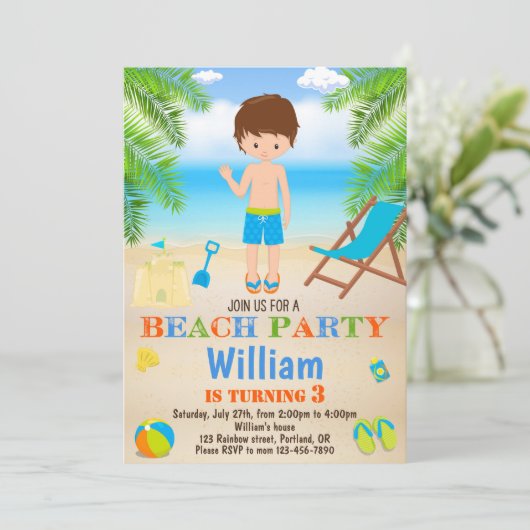 Invitation d'anniversaire de plage Invitation de p (Debout devant)