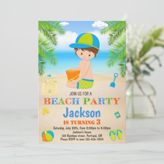 Invitation d'anniversaire de plage Invitation de p (Debout devant)