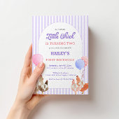 Invitation d'anniversaire de poulet violet pastel