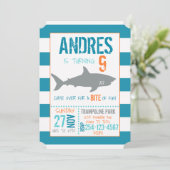 Invitation d'anniversaire de requin (Debout devant)