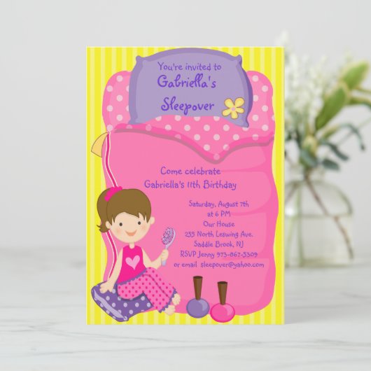 Invitation d'anniversaire de Sleepover de sac de (Debout devant)