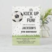 Invitation d'anniversaire de soccer personnalisée (Debout devant)