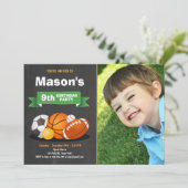 Invitation d'anniversaire de sport garçons de fête (Debout devant)