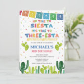 Invitation d'anniversaire de trois Esta (Debout devant)