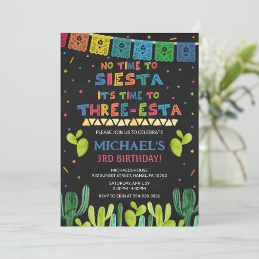 Invitation d'anniversaire de trois Esta (Debout devant)