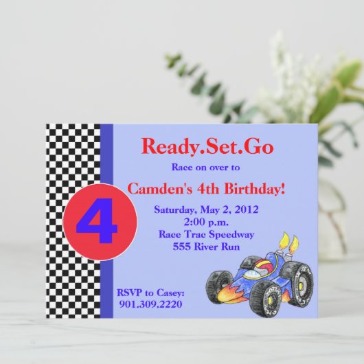 Invitation d'anniversaire de voiture de course (Debout devant)