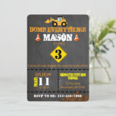 Invitation d'anniversaire du camion de constructio (Debout devant)