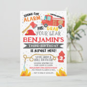 Invitation d'anniversaire du camion-feu (Debout devant)