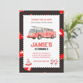 Invitation d'anniversaire du camion-feu (Debout devant)