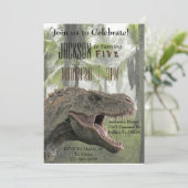 Invitation d'anniversaire du dinosaure Tyrannosaur (Debout devant)