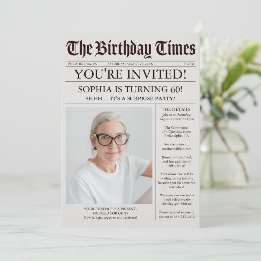 Invitation d'anniversaire du journal unique (Debout devant)