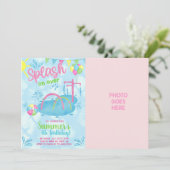 Invitation d'anniversaire du parc aquatique pour f (Debout devant)