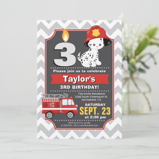 Invitation d'anniversaire du pompier (Debout devant)