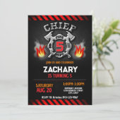 Invitation d'anniversaire du pompier (Debout devant)