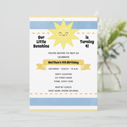 Invitation d'anniversaire du soleil (Debout devant)