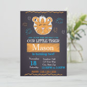 Invitation d'anniversaire du tigre (Debout devant)