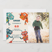 Invitation d'anniversaire d'un robot moderne avec (Devant)